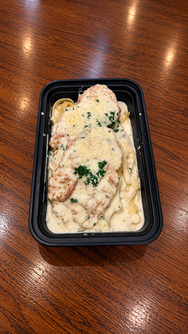 Chicken Alfredo.