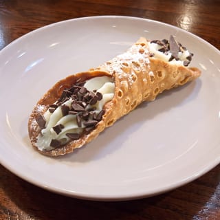 Cannolis